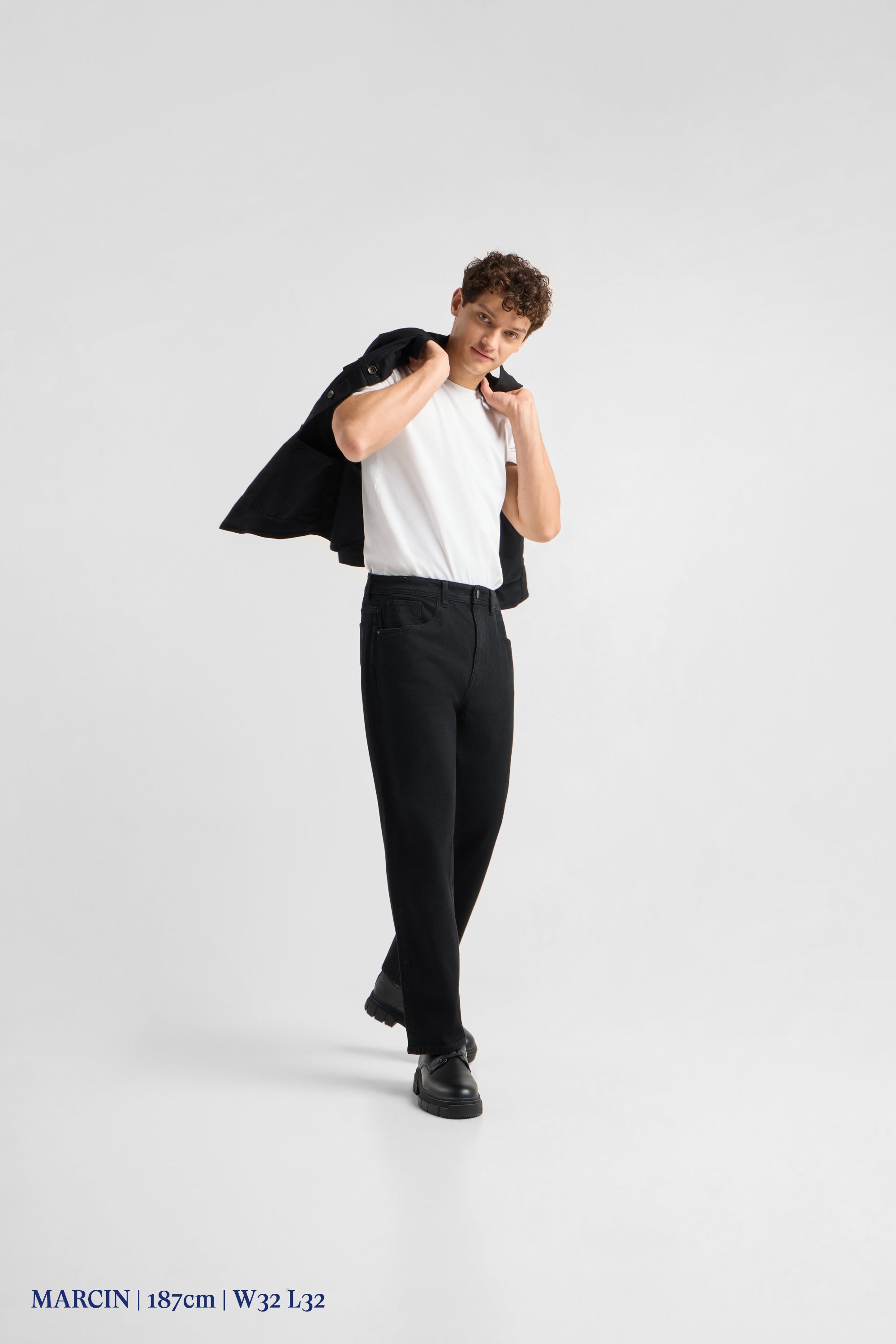 VEGA Minimal Stretch - Relaxed - Black/Black