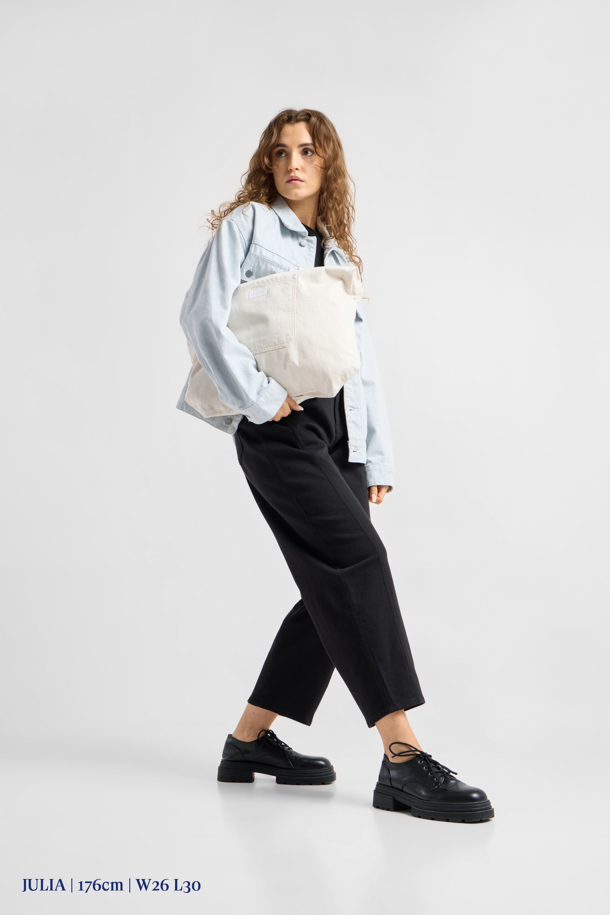 MOONDUST Soft Denim - Wide Barrel leg - Stay Black