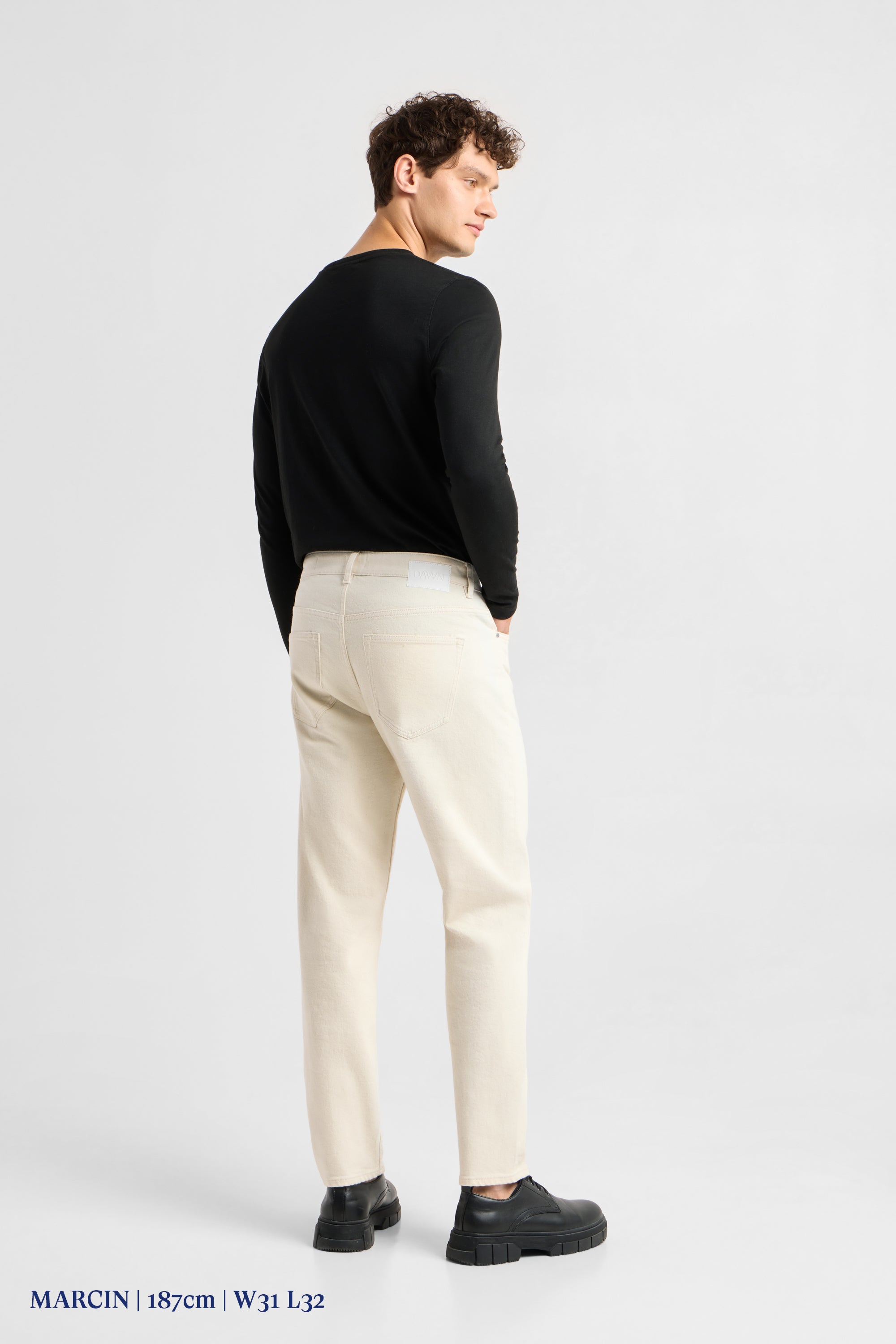 RISE Relaxed Tapered Minimal Stretch - Basic - Ecru