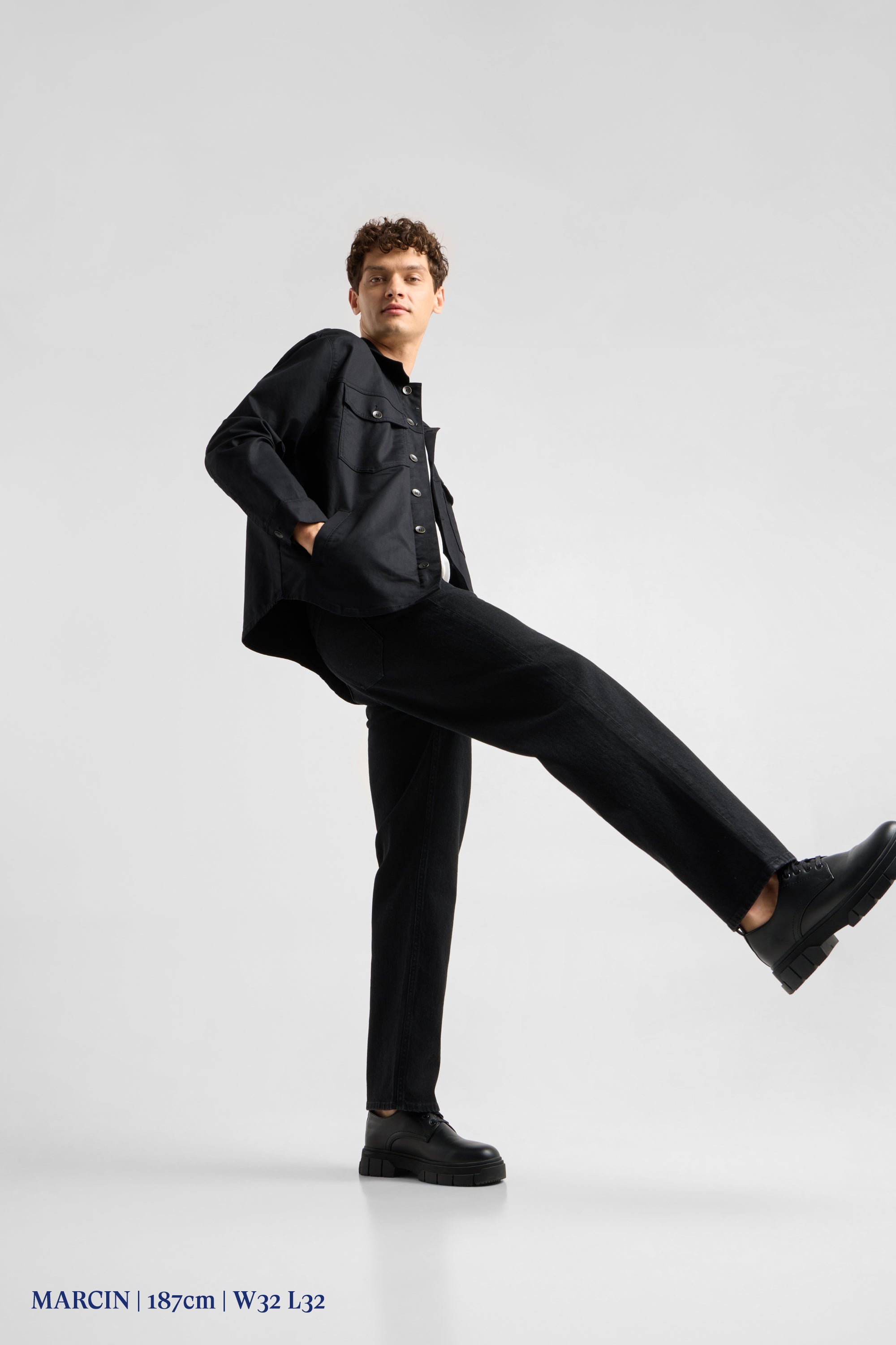 VEGA Minimal Stretch - Relaxed - Black/Black